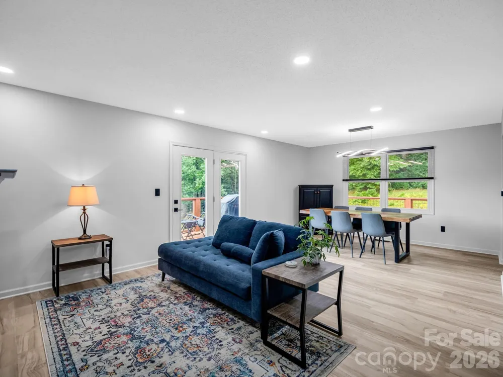 89 Hillview Circle Brevard, NC 28712