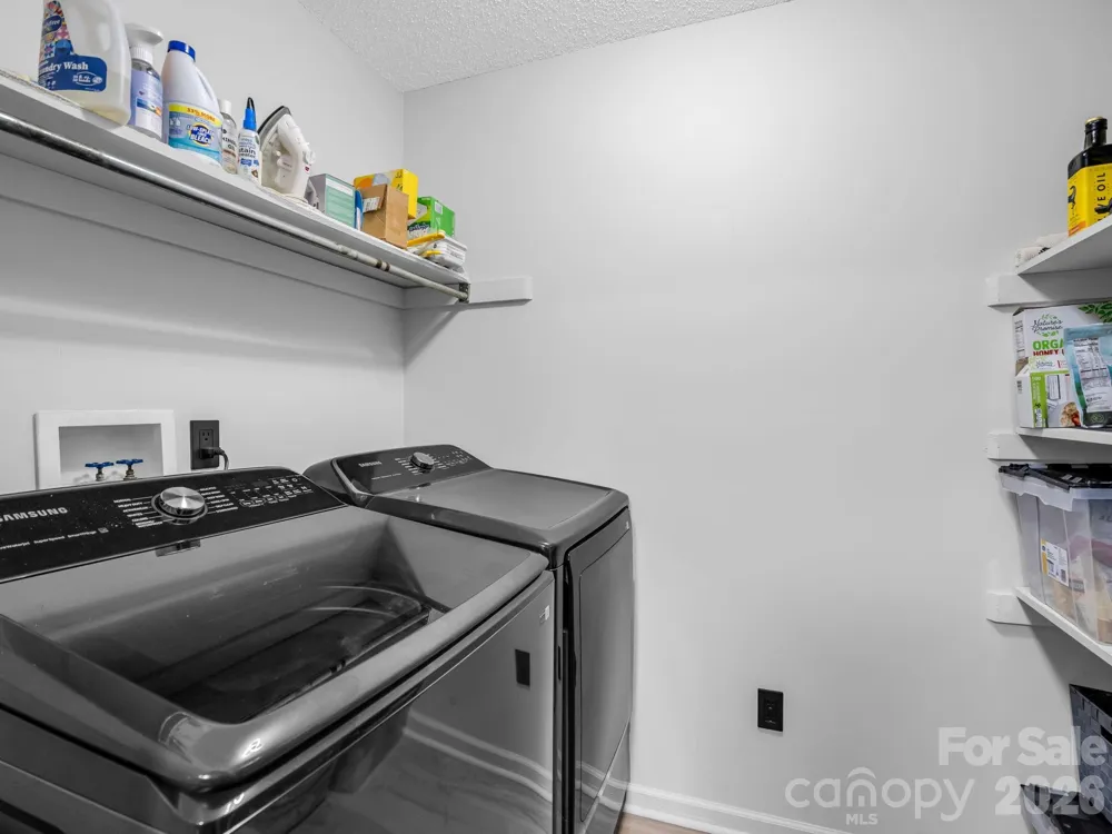 89 Hillview Circle Brevard, NC 28712