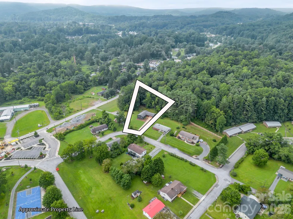 89 Hillview Circle Brevard, NC 28712