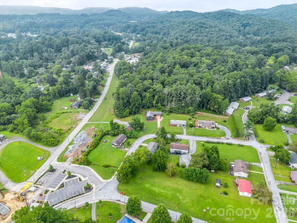 89 Hillview Circle Brevard, NC 28712
