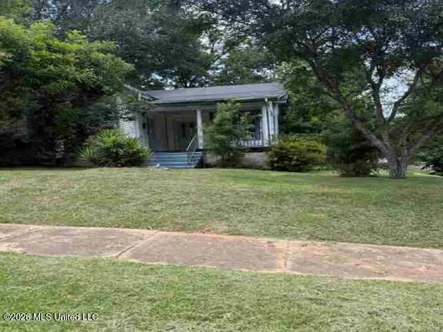 504 S 5th Street Mccomb, MS 39648