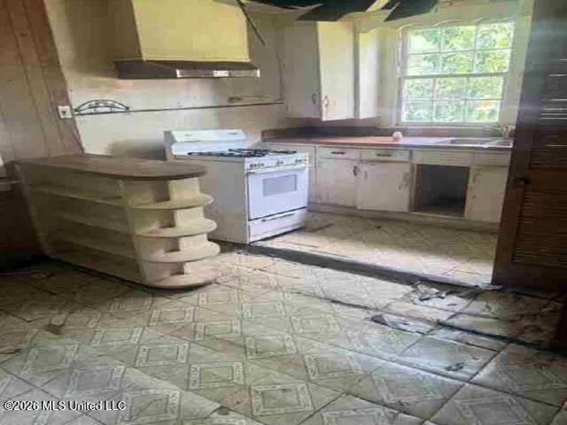 504 S 5th Street Mccomb, MS 39648