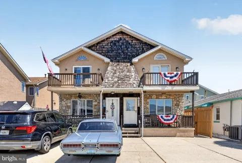 301 E LOUISVILLE AVENUE #A