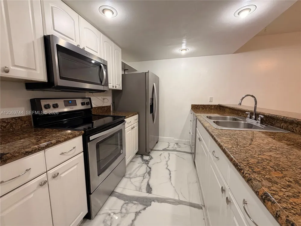 4004 SW 68th Ln #17-J Miramar, FL 33023