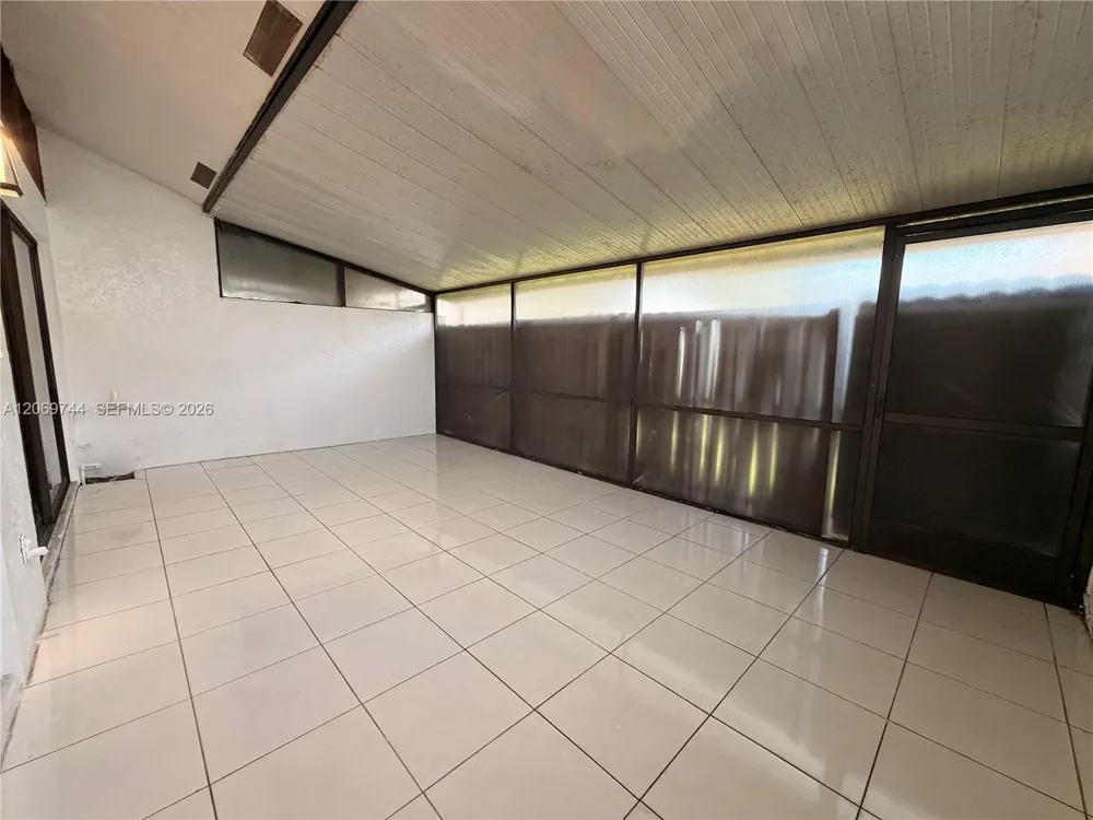 4004 SW 68th Ln #17-J Miramar, FL 33023