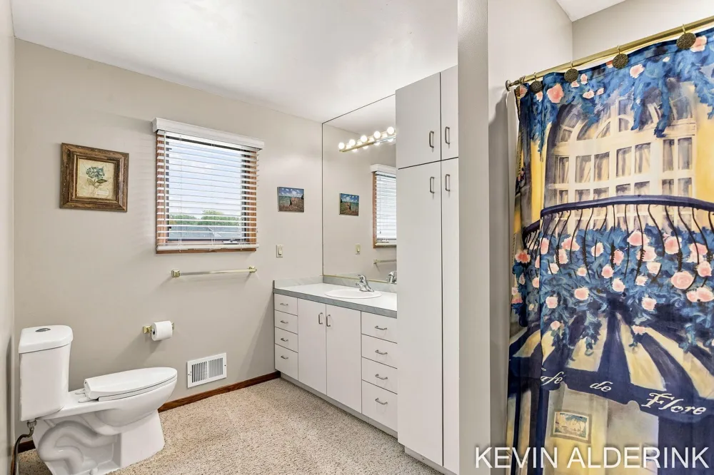1305 Augusta Court W Holland City, MI 49423