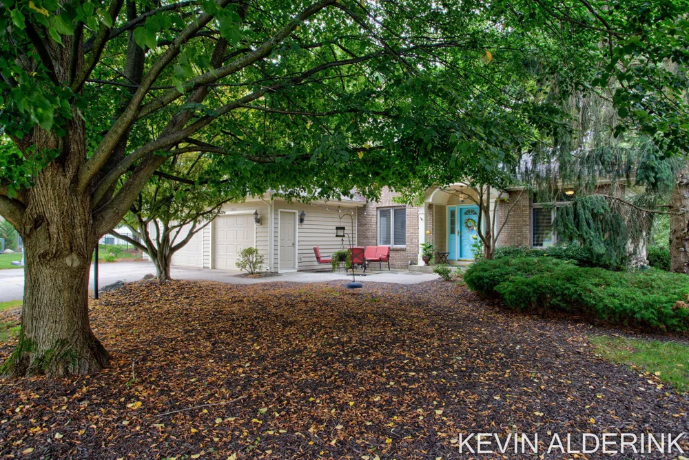 1305 Augusta Court W Holland City, MI 49423
