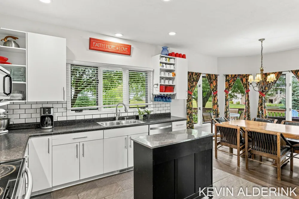 1305 Augusta Court W Holland City, MI 49423