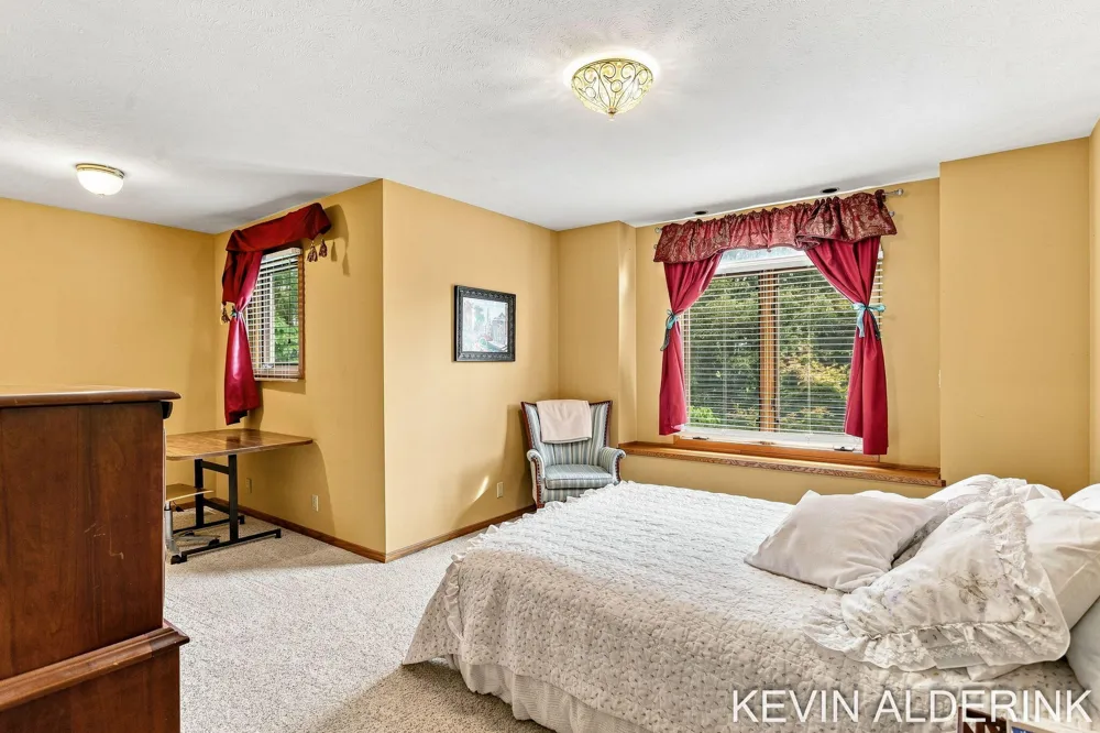 1305 Augusta Court W Holland City, MI 49423