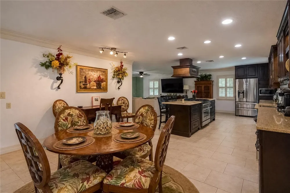 2178 WATERSEDGE DRIVE Crystal River, FL 34429