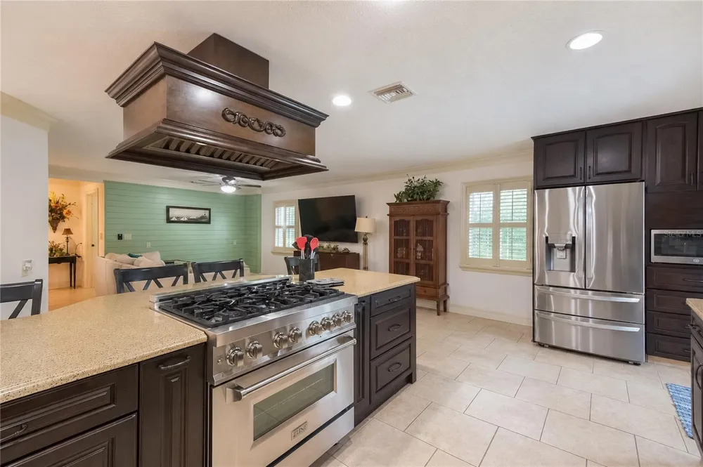 2178 WATERSEDGE DRIVE Crystal River, FL 34429