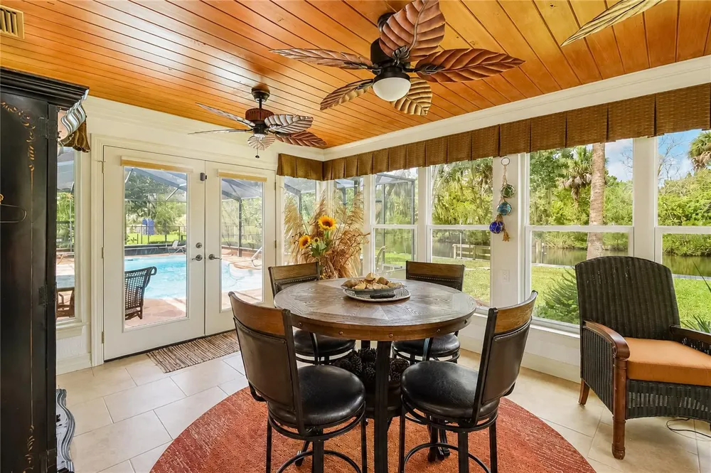 2178 WATERSEDGE DRIVE Crystal River, FL 34429