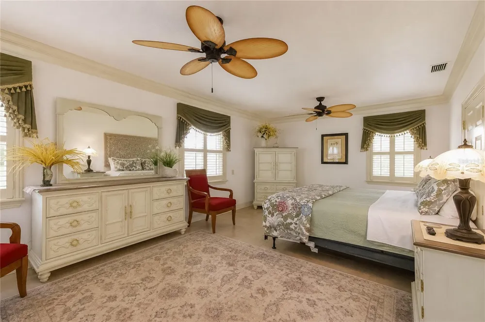 2178 WATERSEDGE DRIVE Crystal River, FL 34429