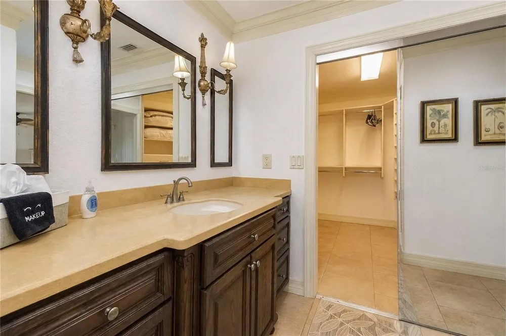 2178 WATERSEDGE DRIVE Crystal River, FL 34429