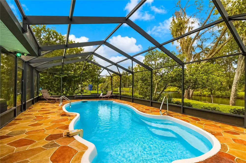 2178 WATERSEDGE DRIVE Crystal River, FL 34429