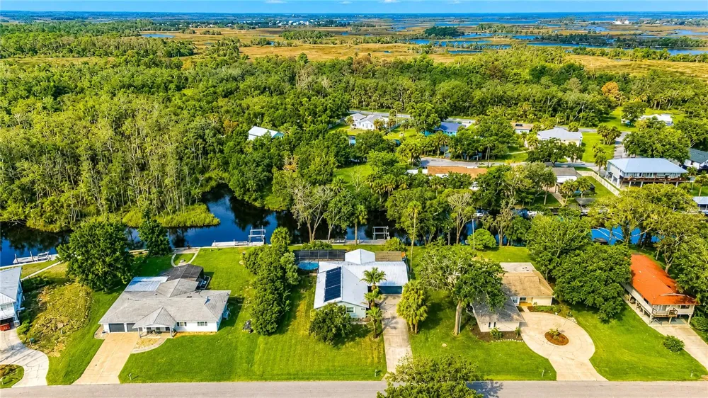 2178 WATERSEDGE DRIVE Crystal River, FL 34429