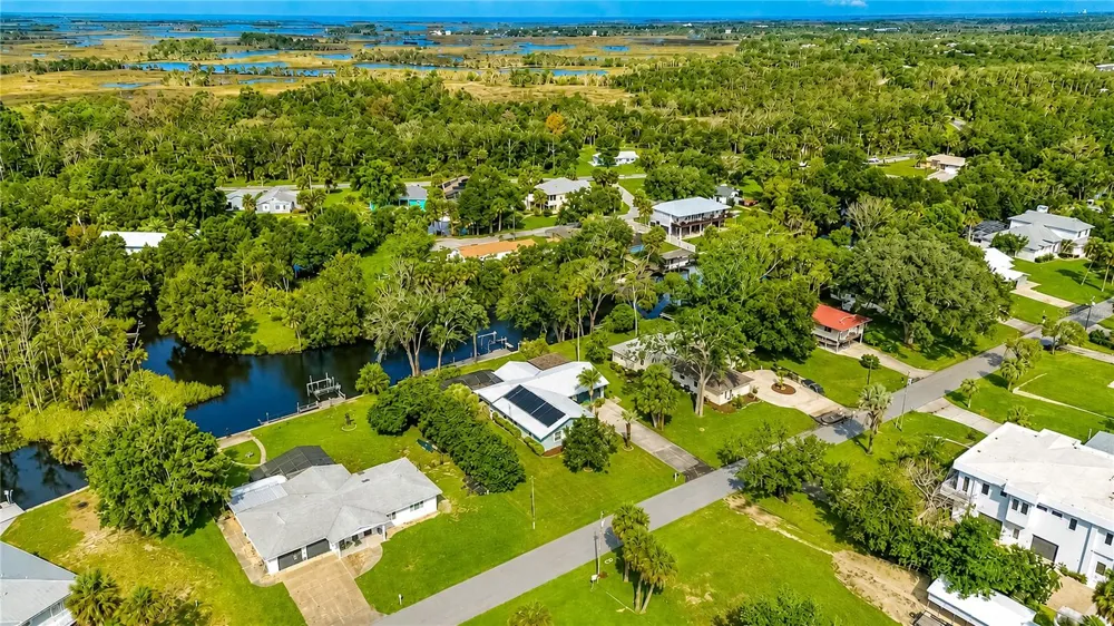 2178 WATERSEDGE DRIVE Crystal River, FL 34429