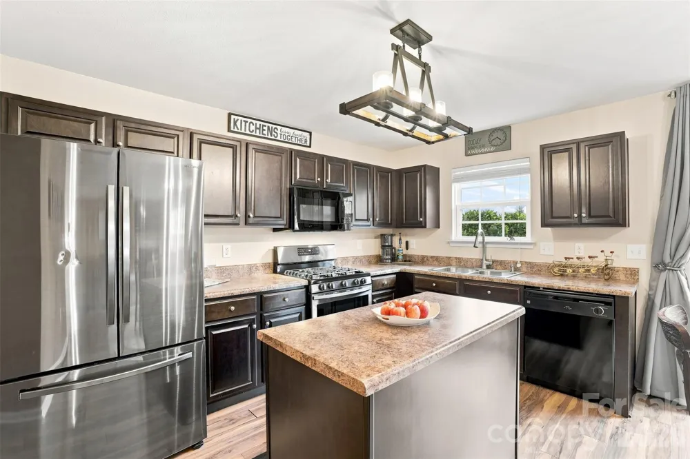 1773 Eastway Drive Dallas, NC 28034