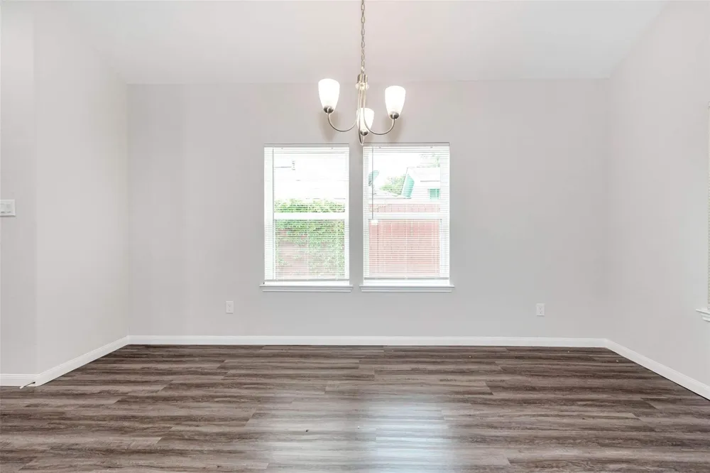 1206 Denison Cleveland, TX 77327
