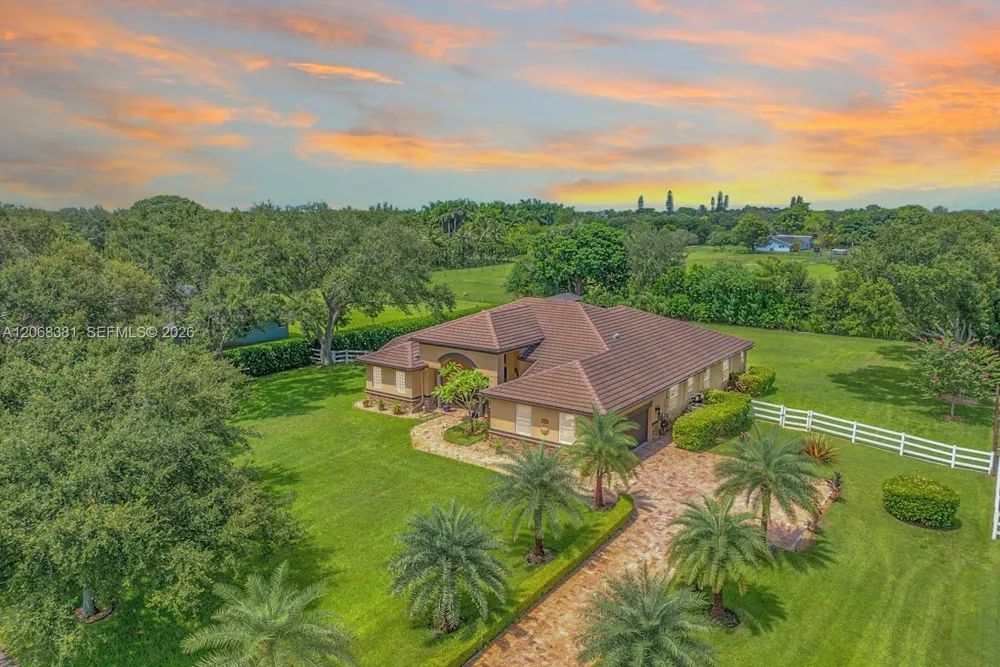 2979 SW 144th Ter Davie, FL 33330