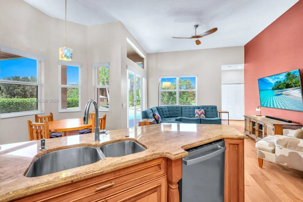 2979 SW 144th Ter Davie, FL 33330
