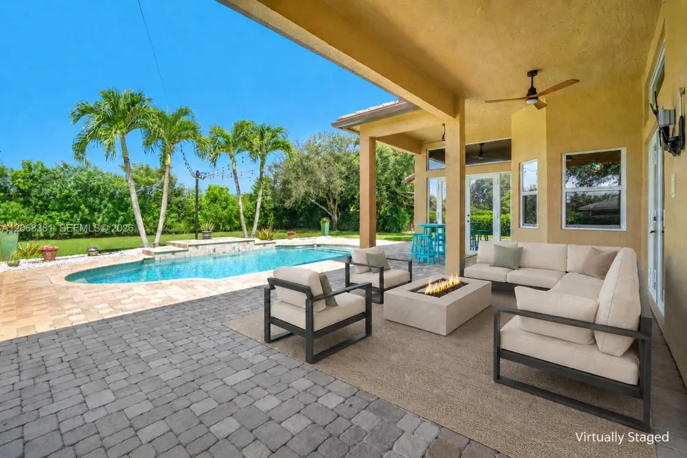 2979 SW 144th Ter Davie, FL 33330