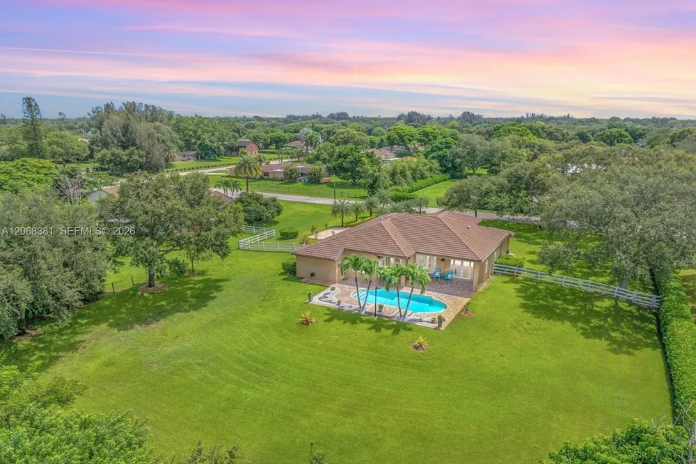 2979 SW 144th Ter Davie, FL 33330