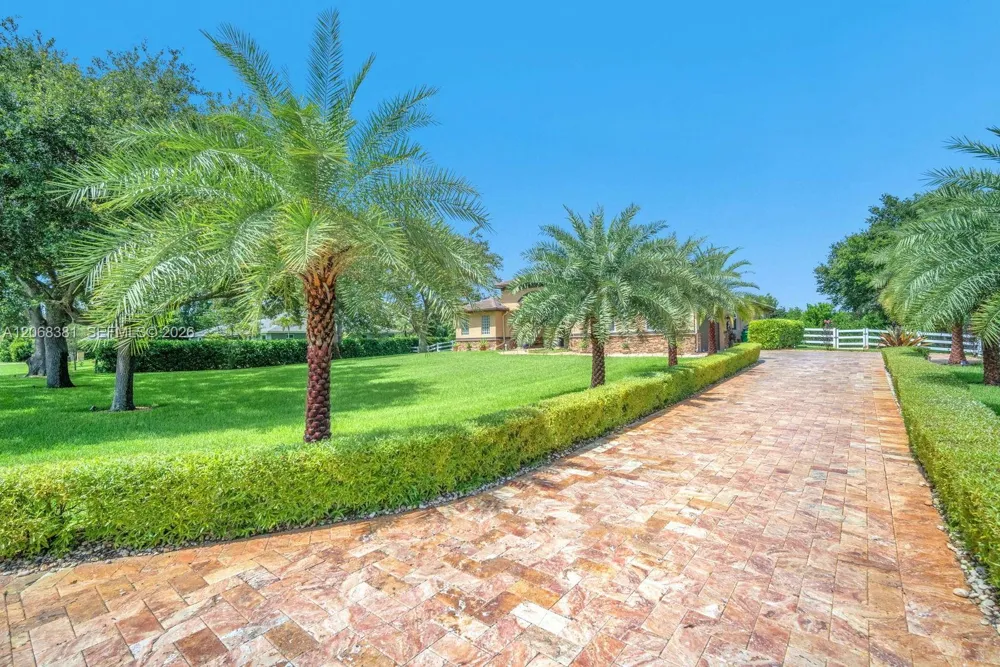 2979 SW 144th Ter Davie, FL 33330