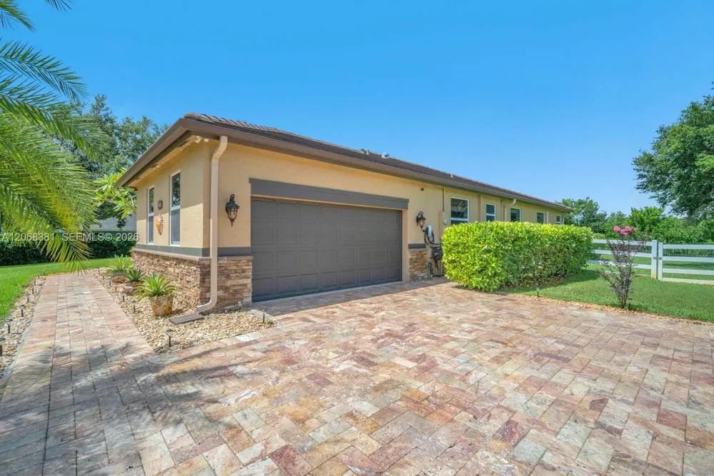 2979 SW 144th Ter Davie, FL 33330