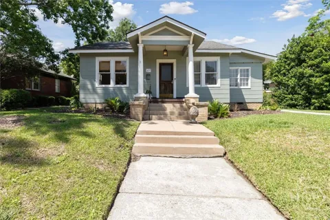 532 E 50th Street