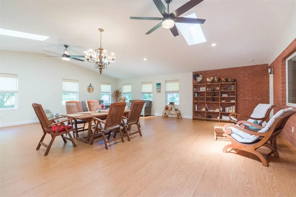 34211 BLANTON ROAD Dade City, FL 33523