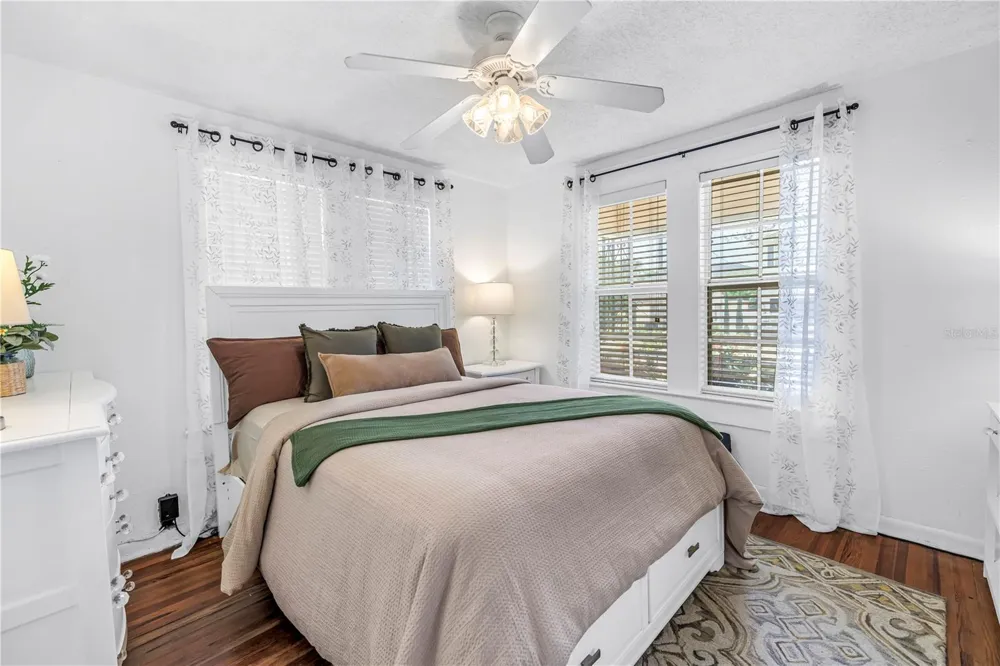 2711 W FIG STREET Tampa, FL 33609