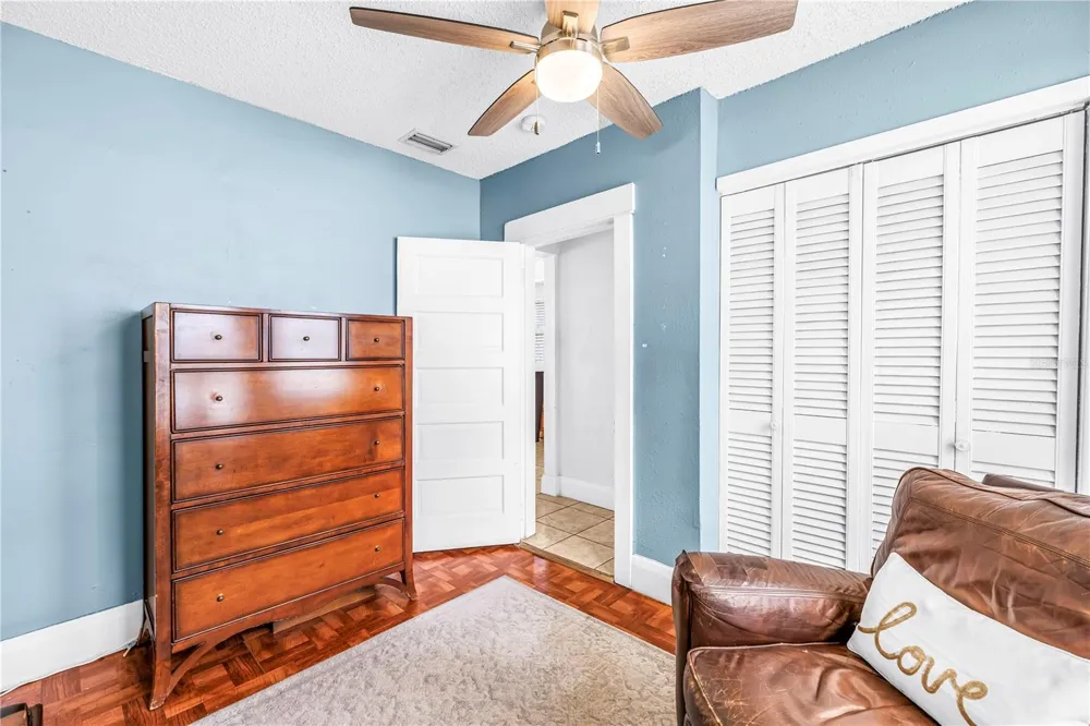 2711 W FIG STREET Tampa, FL 33609