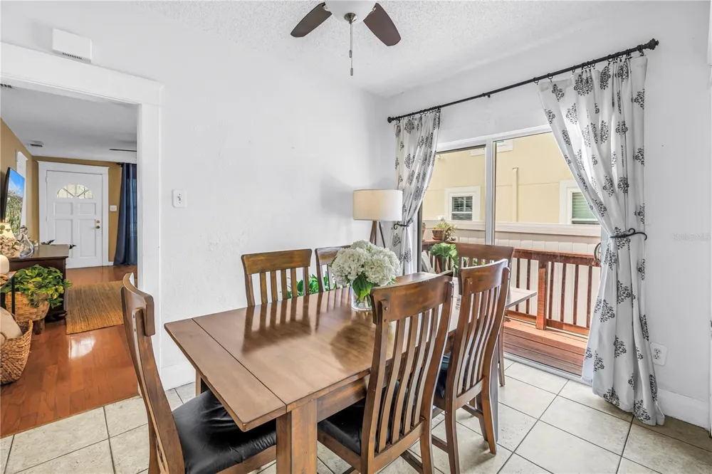 2711 W FIG STREET Tampa, FL 33609