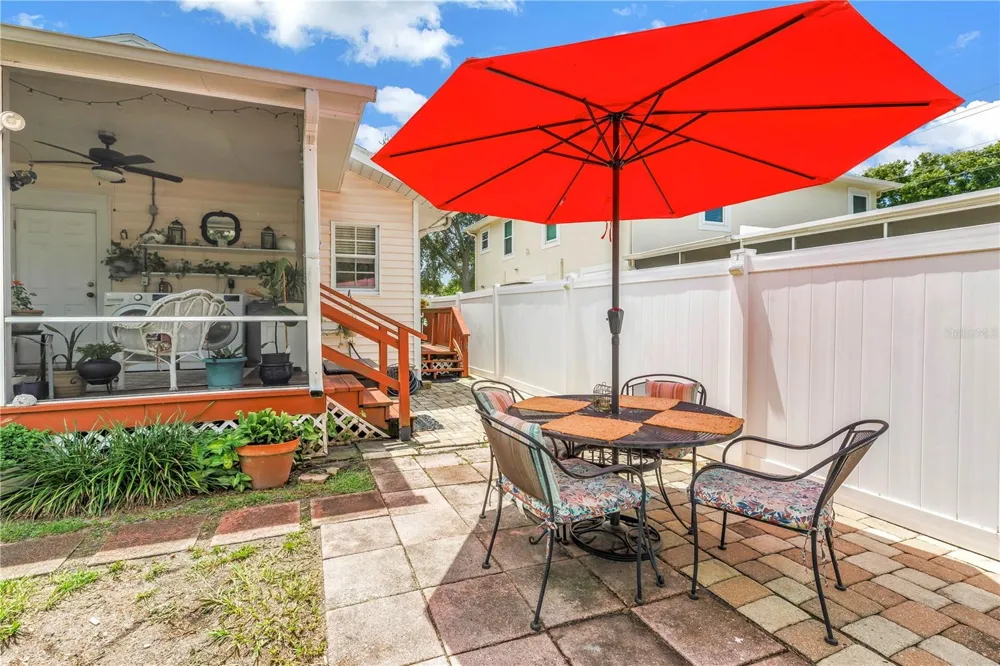 2711 W FIG STREET Tampa, FL 33609