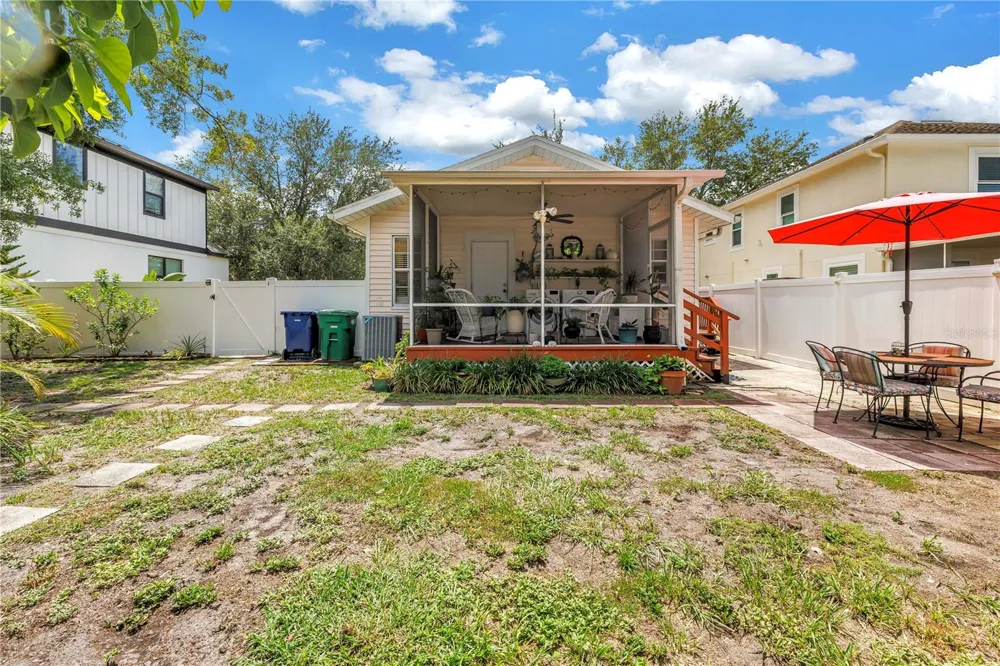 2711 W FIG STREET Tampa, FL 33609