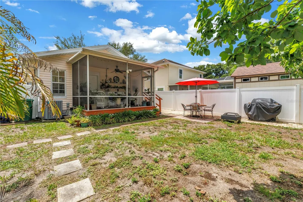2711 W FIG STREET Tampa, FL 33609