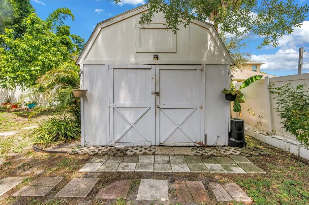 2711 W FIG STREET Tampa, FL 33609