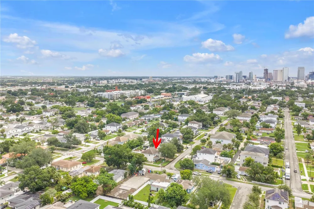 2711 W FIG STREET Tampa, FL 33609