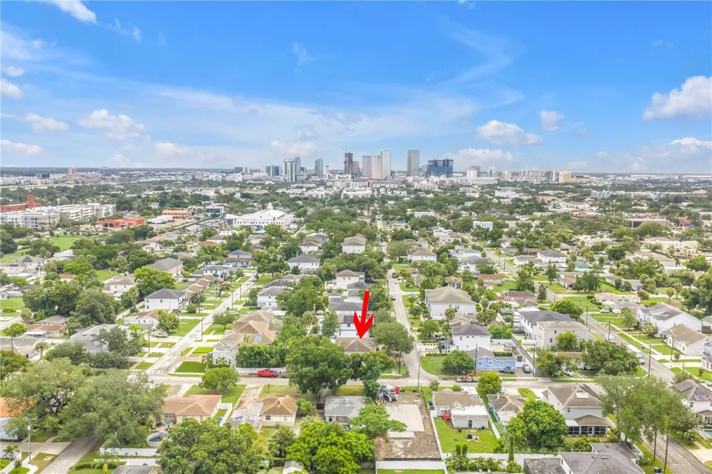 2711 W FIG STREET Tampa, FL 33609