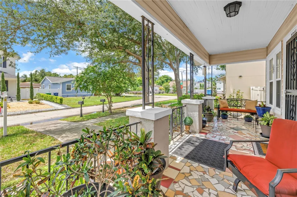 2711 W FIG STREET Tampa, FL 33609