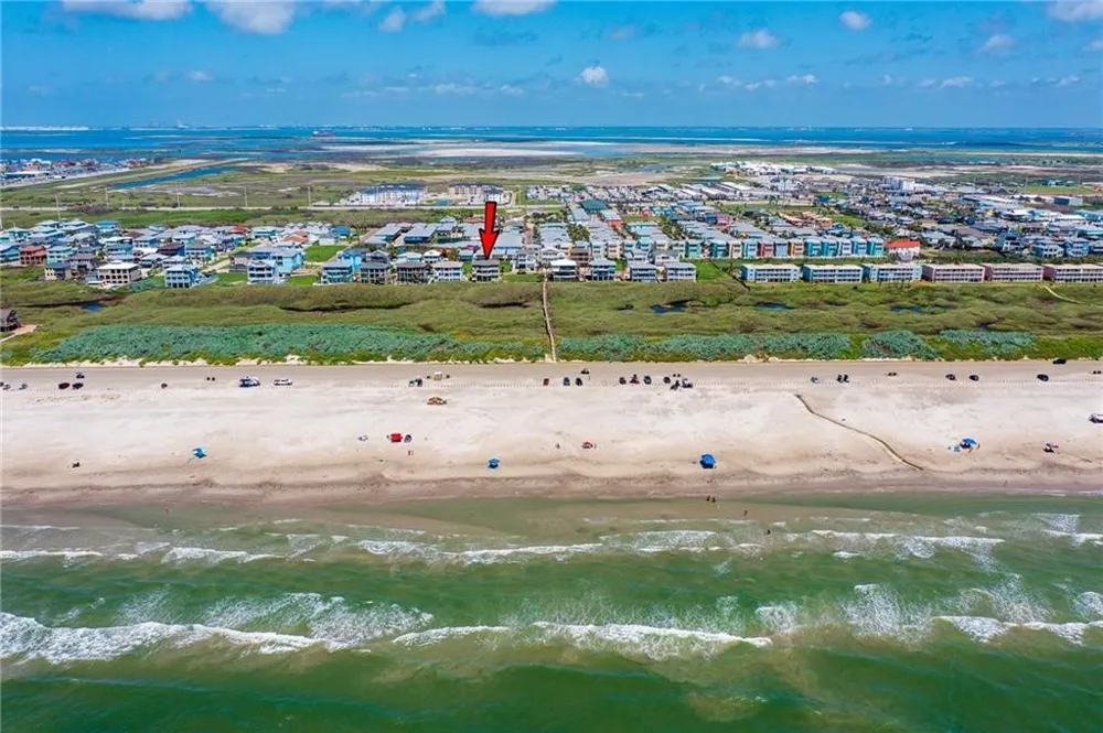 841 Oceanside Drive Port Aransas, TX 78373
