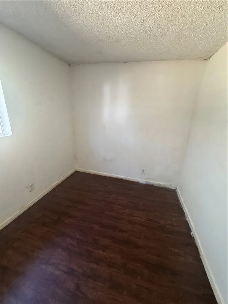 904 W Walton Street Beeville, TX 78102