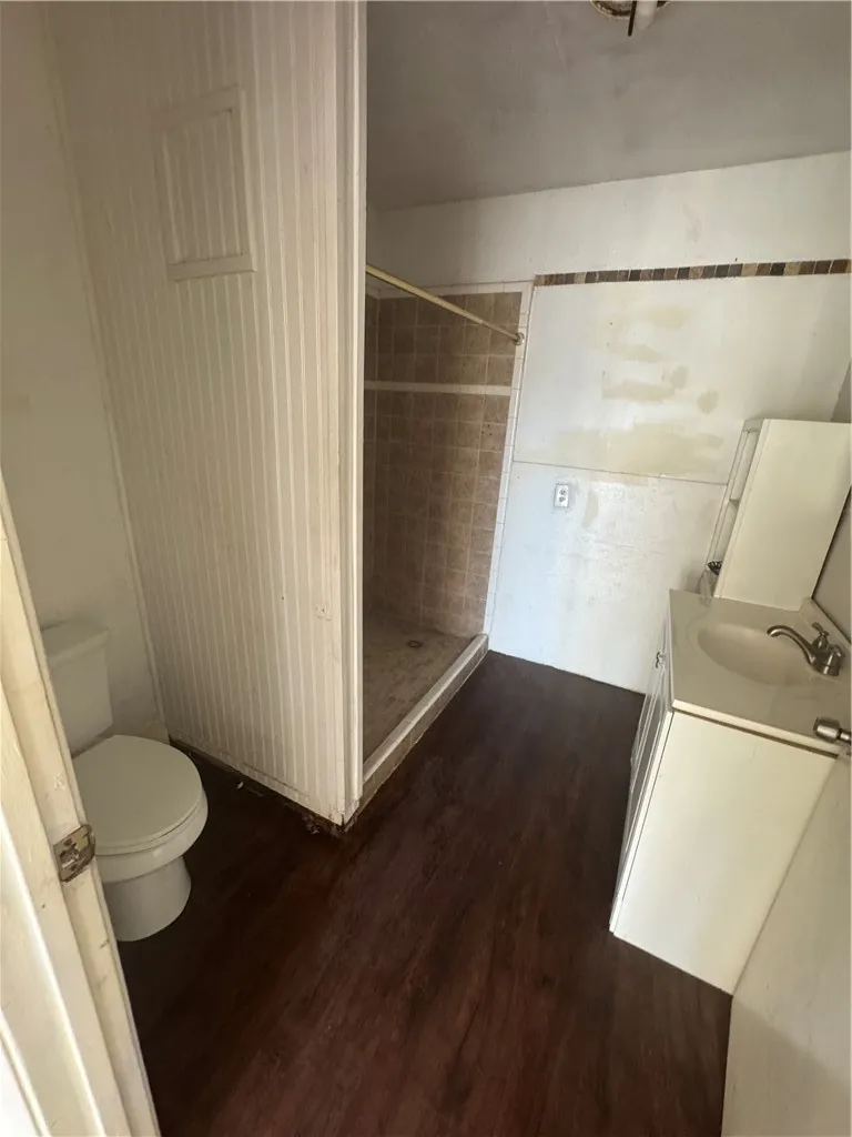 904 W Walton Street Beeville, TX 78102