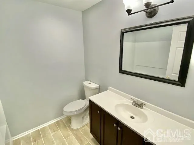 3001 Lighthouse Lane Sayreville, NJ 08859