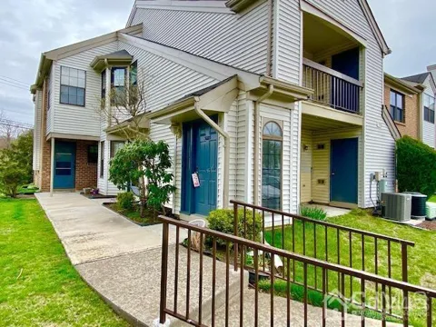 3001 Lighthouse Lane