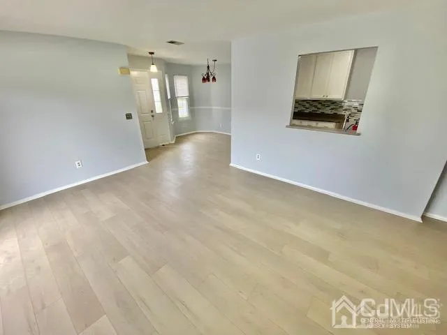 3001 Lighthouse Lane Sayreville, NJ 08859