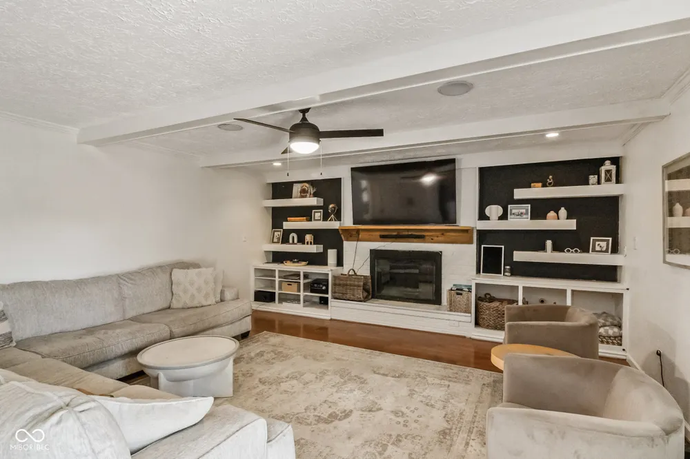 1333 Greenhills Road Greenfield, IN 46140