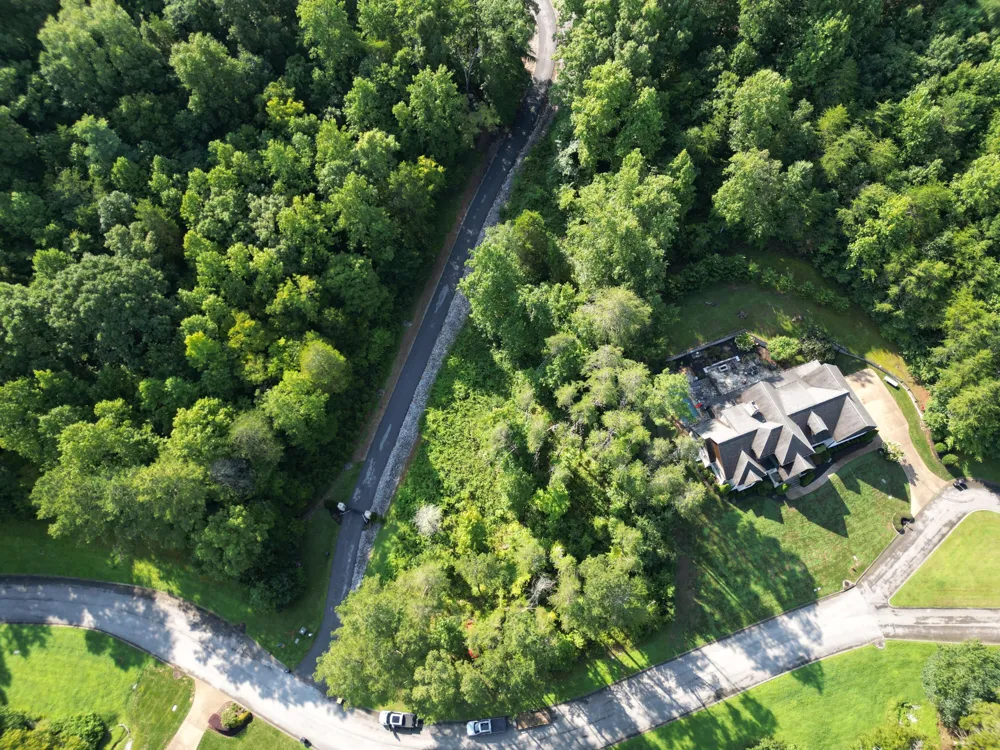 1724 Oakbrook Trail Ooltewah, TN 37363