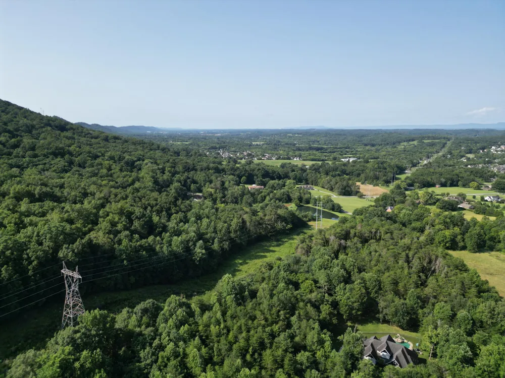 1724 Oakbrook Trail Ooltewah, TN 37363
